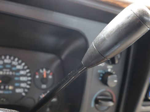 Used 1996 Dodge Ram 2500 Truck ST image 31