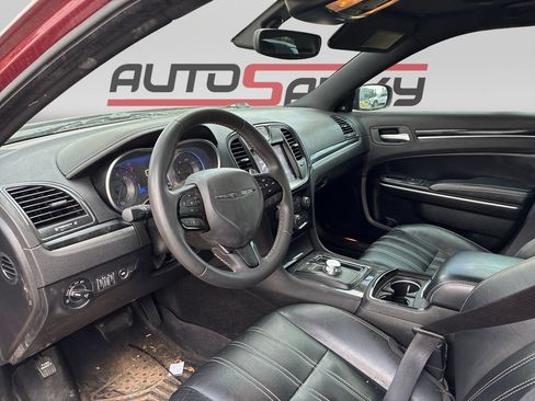 Used 2023 Chrysler 300 S RWD image 10