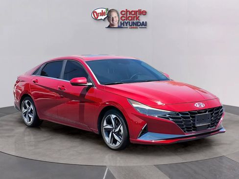 Certified 2023 Hyundai Elantra Limited FWD image 7