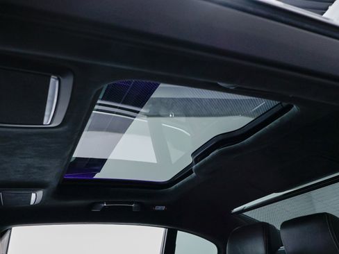 Used 2020 BMW ALPINA B7 xDrive w/ Luxury Rear Seating Package image 34