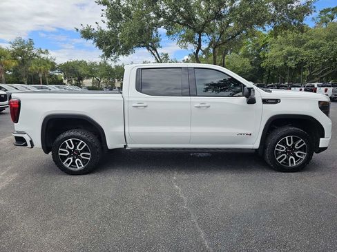 Used 2023 GMC Sierra 1500 AT4 w/ AT4 Premium Package AWD/4WD image 3