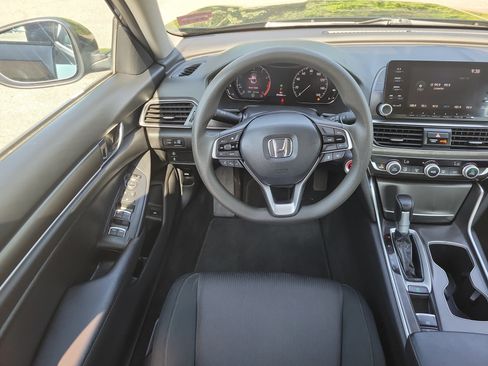 Used 2019 Honda Accord LX image 19