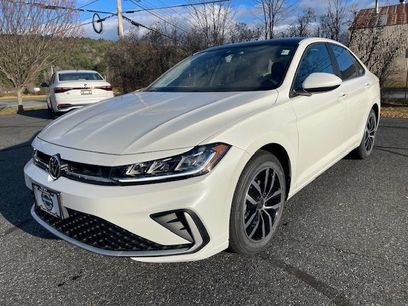 New 2025 Volkswagen Jetta SE