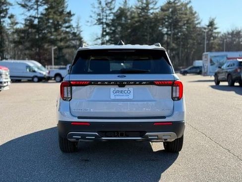 New 2026 Ford Explorer Active w/ Active Comfort Package image 4