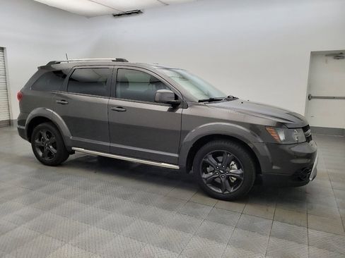 Used 2019 Dodge Journey Crossroad w/ Driver Convenience Group FWD image 11