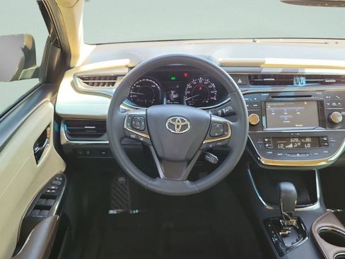 Used 2017 Toyota Avalon XLE Plus w/ Carpet Mat Package FWD image 11