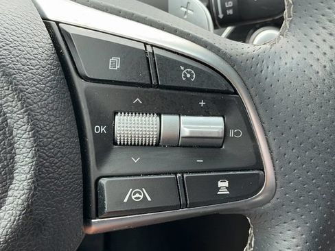 Used 2023 Genesis G70 2.0T AWD/4WD image 24