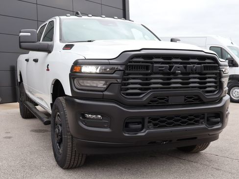 New 2026 RAM 3500 Tradesman AWD/4WD image 6