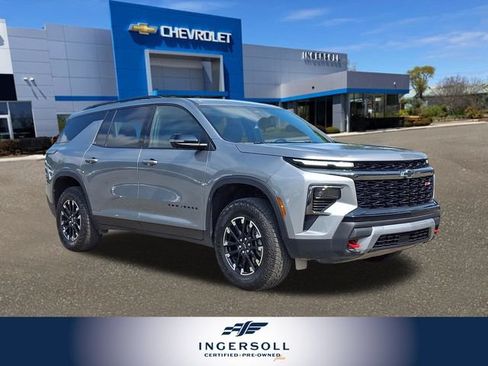 Used 2026 Chevrolet Traverse Z71 AWD/4WD image 1