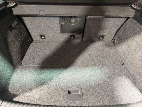 Used 2014 Volkswagen Tiguan S FWD image 47