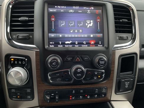 Used 2018 RAM 1500 Laramie image 26