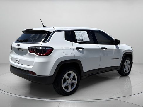 Used 2023 Jeep Compass Sport AWD/4WD image 3