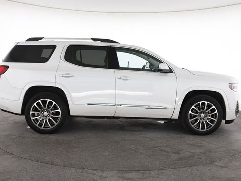 Used 2022 GMC Acadia Denali w/ Denali Technology Package FWD image 14