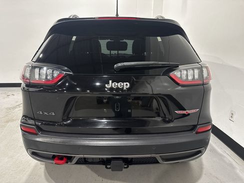 Used 2019 Jeep Cherokee Trailhawk w/ Comfort/Convenience Group AWD/4WD image 25