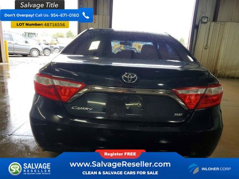 Used 2015 Toyota Camry SE FWD image 8