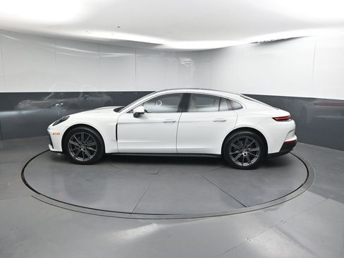 Certified 2026 Porsche Panamera image 2