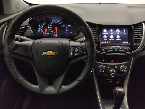 Used 2020 Chevrolet Trax LS FWD image 22