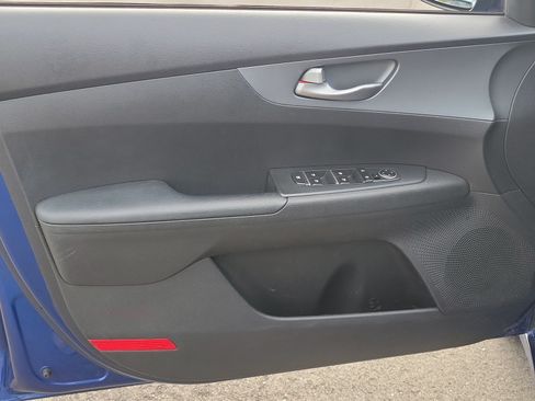 Used 2021 Kia Forte LXS FWD image 13