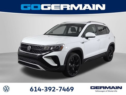 Certified 2023 Volkswagen Taos SE w/ Panoramic Sunroof Package FWD image 1