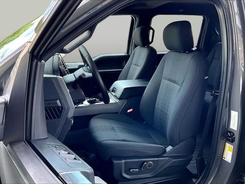 Used 2018 Ford F150 XLT w/ Equipment Group 302A Luxury AWD/4WD image 9