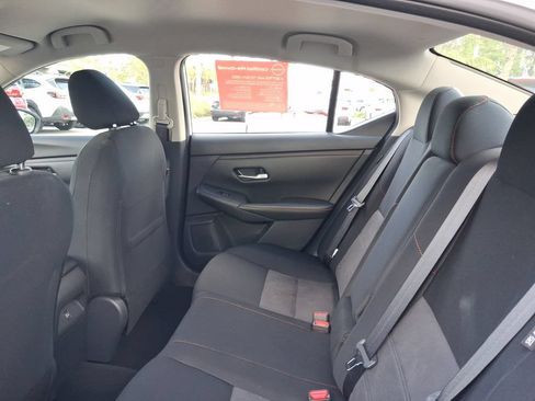 Used 2025 Nissan Sentra SR FWD image 15