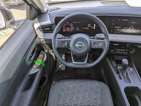 New 2026 Nissan Kicks SV w/ SV Premium Package FWD image 13