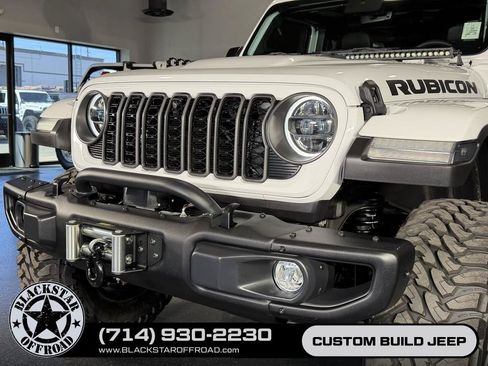 Used 2024 Jeep Wrangler Unlimited Rubicon 4xe AWD/4WD image 12