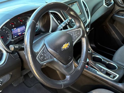 Used 2019 Chevrolet Equinox LT AWD/4WD image 10