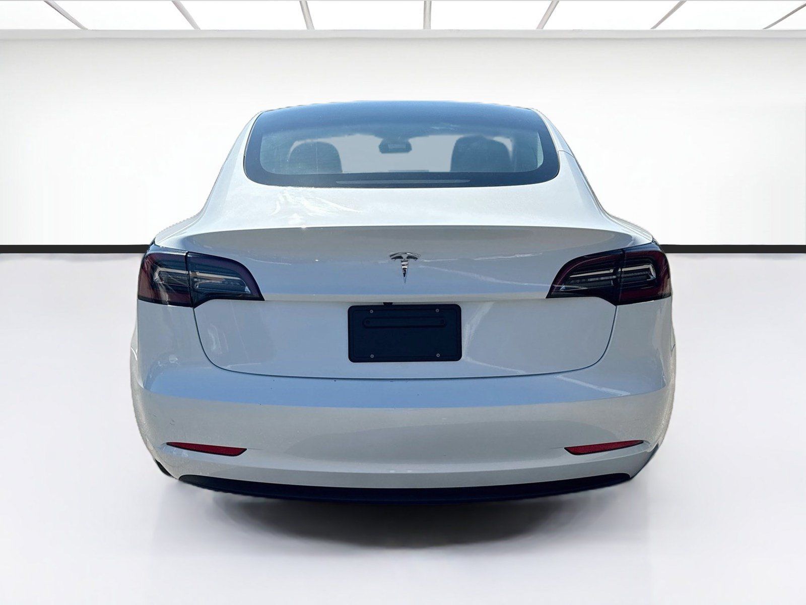 Used 2023 Tesla Model 3 Standard Range RWD image 5