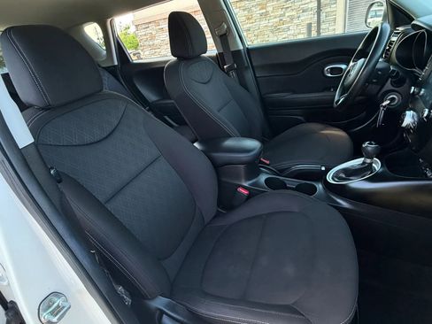 Used 2019 Kia Soul w/ Convenience Package FWD image 32