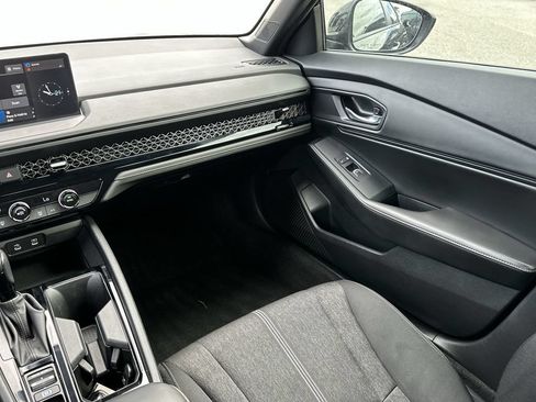 Used 2024 Honda Accord Sport image 15