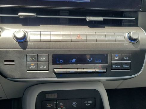 Certified 2024 Hyundai Kona SEL FWD image 24