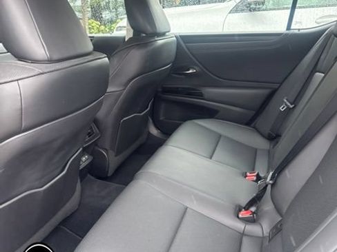 Used 2022 Lexus ES 350 w/ Premium Package FWD image 7