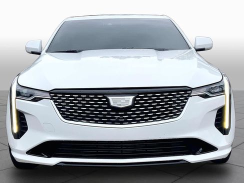 Used 2022 Cadillac CT4 Luxury w/ Sun And Sound Package RWD image 4