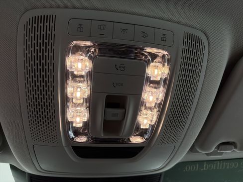 Used 2024 Mercedes-Benz GLS 450 4MATIC image 42