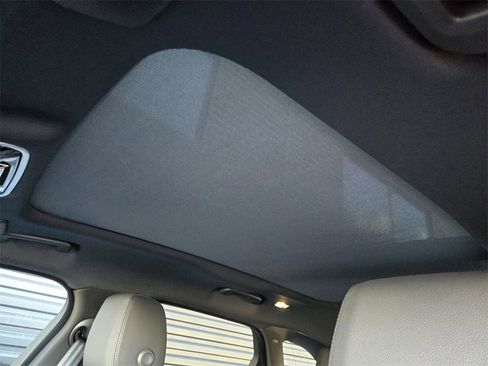 New 2026 Land Rover Range Rover Velar S image 13