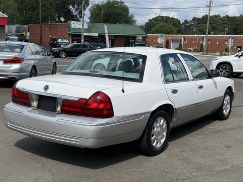 Used 2005 Mercury Grand Marquis LSE RWD image 8