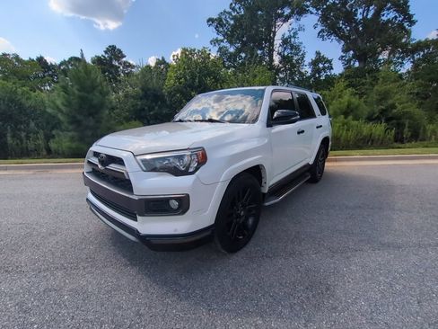 Used 2019 Toyota 4Runner Limited AWD/4WD image 3