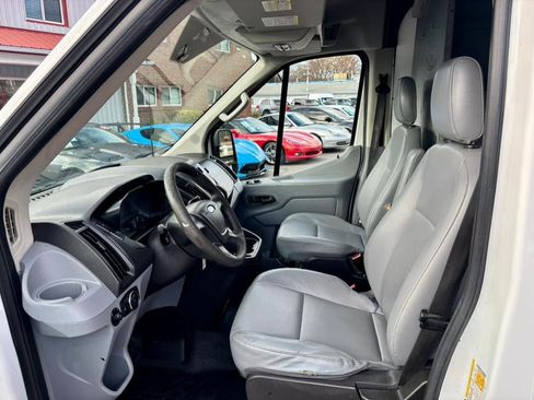 Used 2015 Ford Transit 250 130 Medium Roof image 12