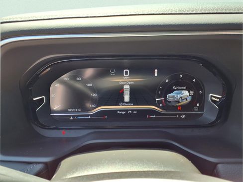 Used 2024 GMC Yukon Denali AWD/4WD image 14