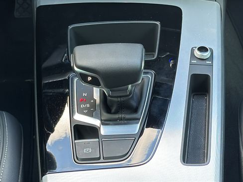 Certified 2024 Audi Q5 2.0T Premium w/ Convenience Package image 20