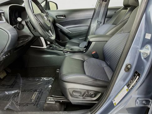 Used 2024 Toyota Corolla Cross AWD Hybrid w/ Convenience Package image 27