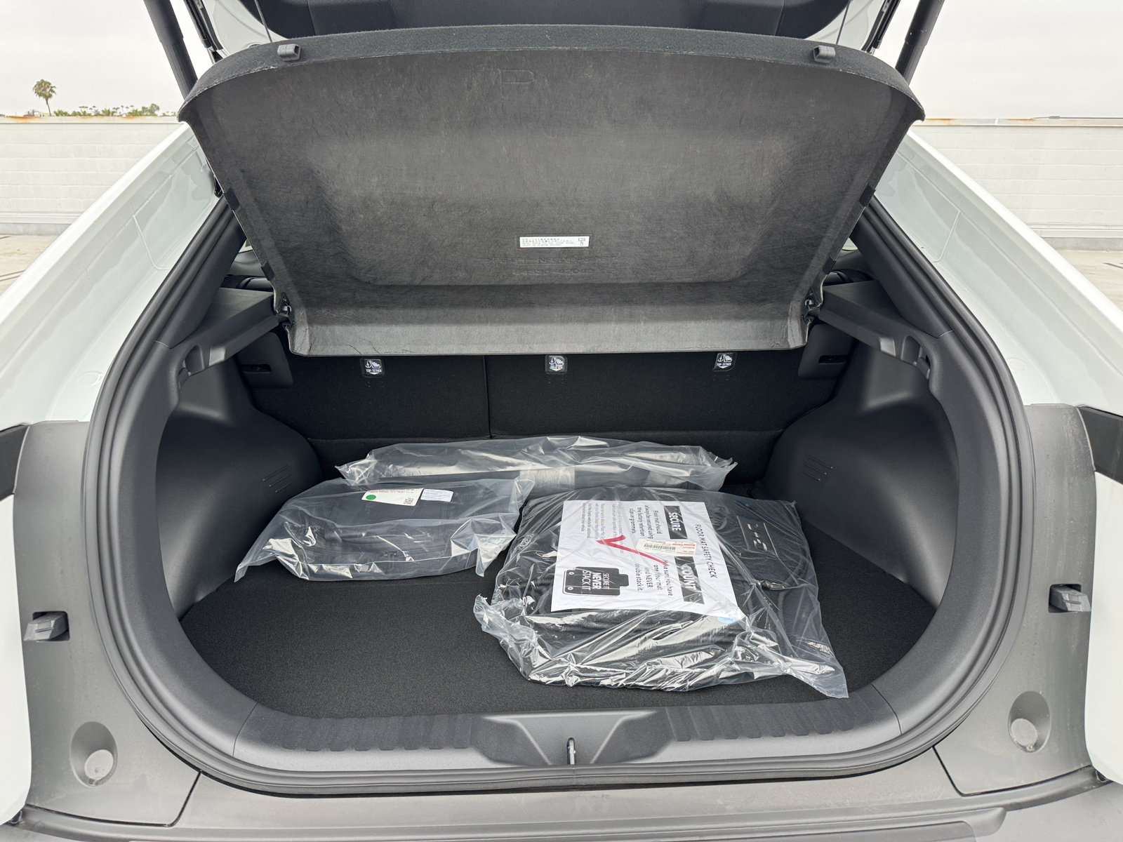New 2026 Toyota C-HR AWD/4WD image 9