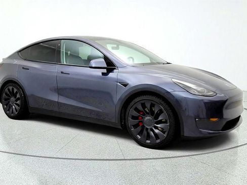 Used 2022 Tesla Model Y Performance AWD/4WD image 2
