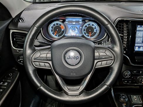 Used 2019 Jeep Cherokee Limited w/ Trailer Tow Group image 33