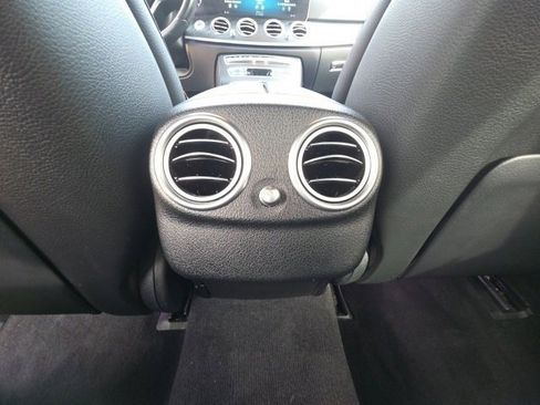 Used 2022 Mercedes-Benz E 350 Sedan image 24