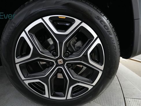 Used 2024 Rivian R1T Adventure image 19