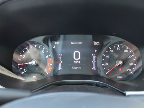 Used 2025 Jeep Compass Limited AWD/4WD image 16