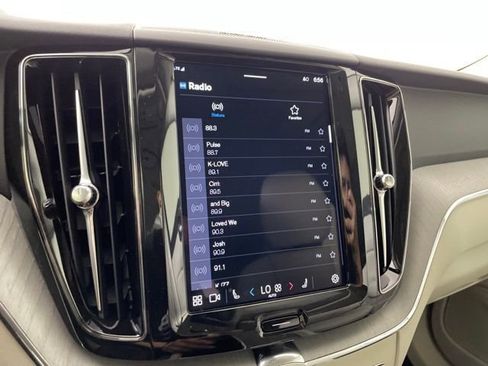 Used 2024 Volvo XC60 T8 Plus w/ Protection Package image 25