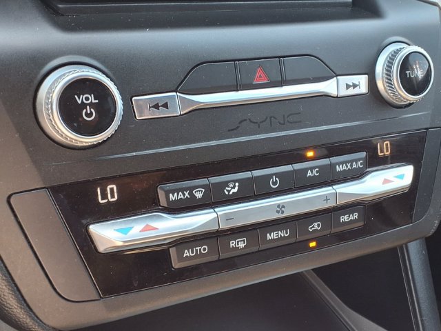 Used 2020 Ford Explorer XLT w/ Equipment Group 202A RWD image 17